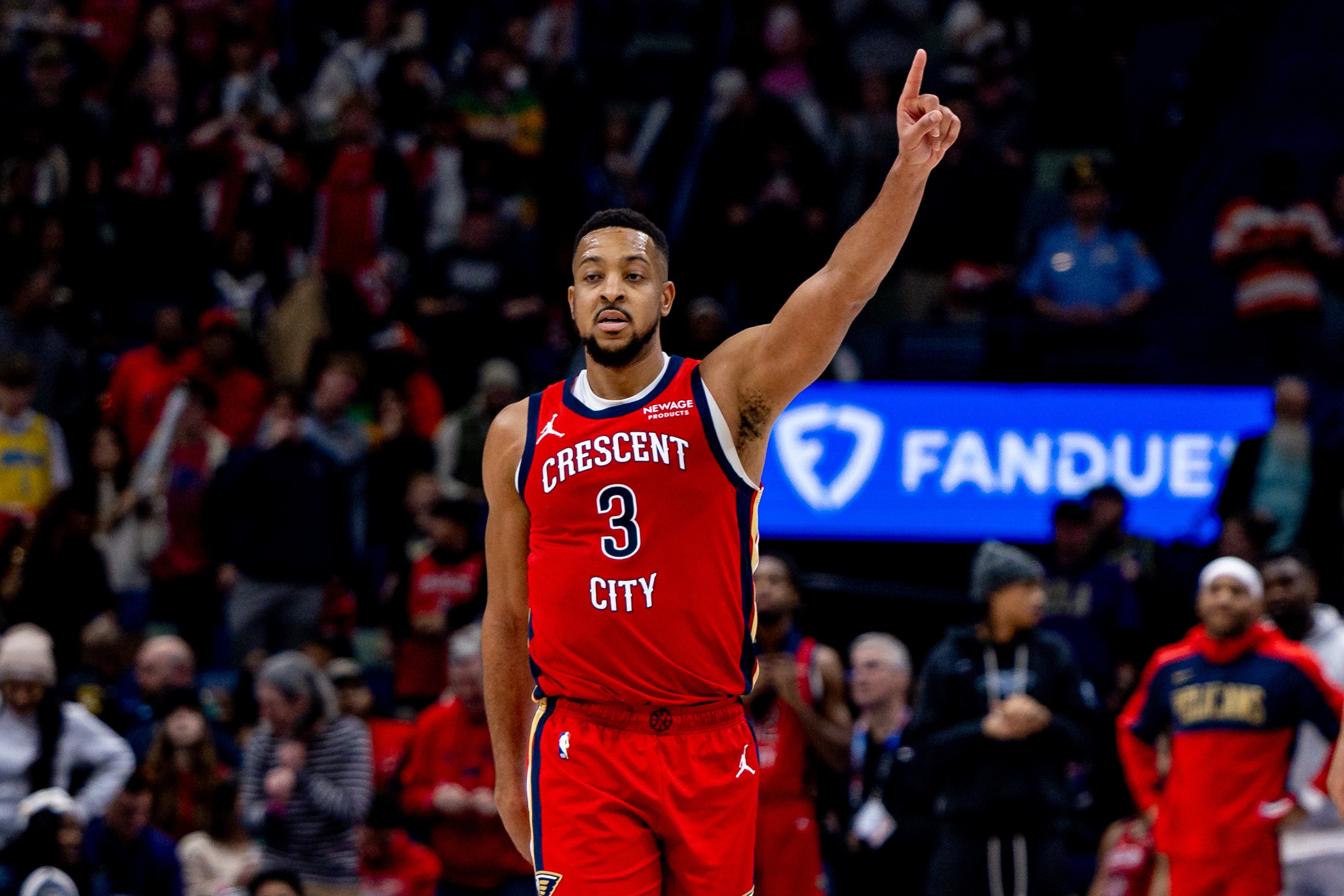 連續(xù)兩場逆轉(zhuǎn)擊敗馬刺 麥科勒姆:你得有能力以難看的方式贏球